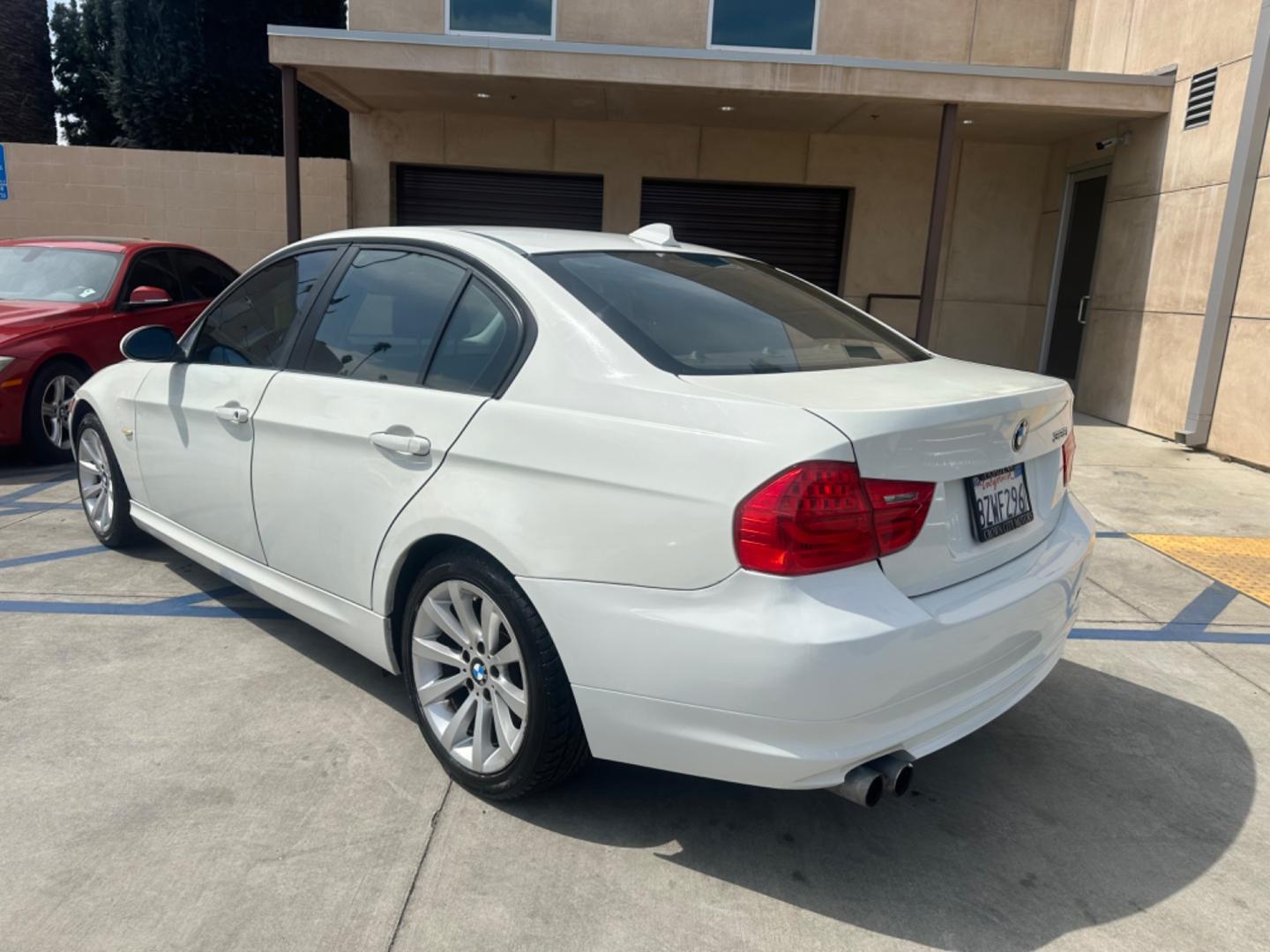 2011 White /Black BMW 3-Series 328i SA SULEV (WBAPH5G55BN) with an 3.0L L6 DOHC 24V engine, Automatic transmission, located at 30 S. Berkeley Avenue, Pasadena, CA, 91107, (626) 248-7567, 34.145447, -118.109398 - This BMW 328i Looks and drives good. It comes well equipped with leather seats, power seats, moon-roof, and a lot more. Bad credit? we can help! we are the bank. - Photo#2